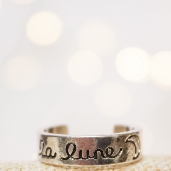 La Lune Antique Silver Tone Adjustable Ring - Picture 2 of 5